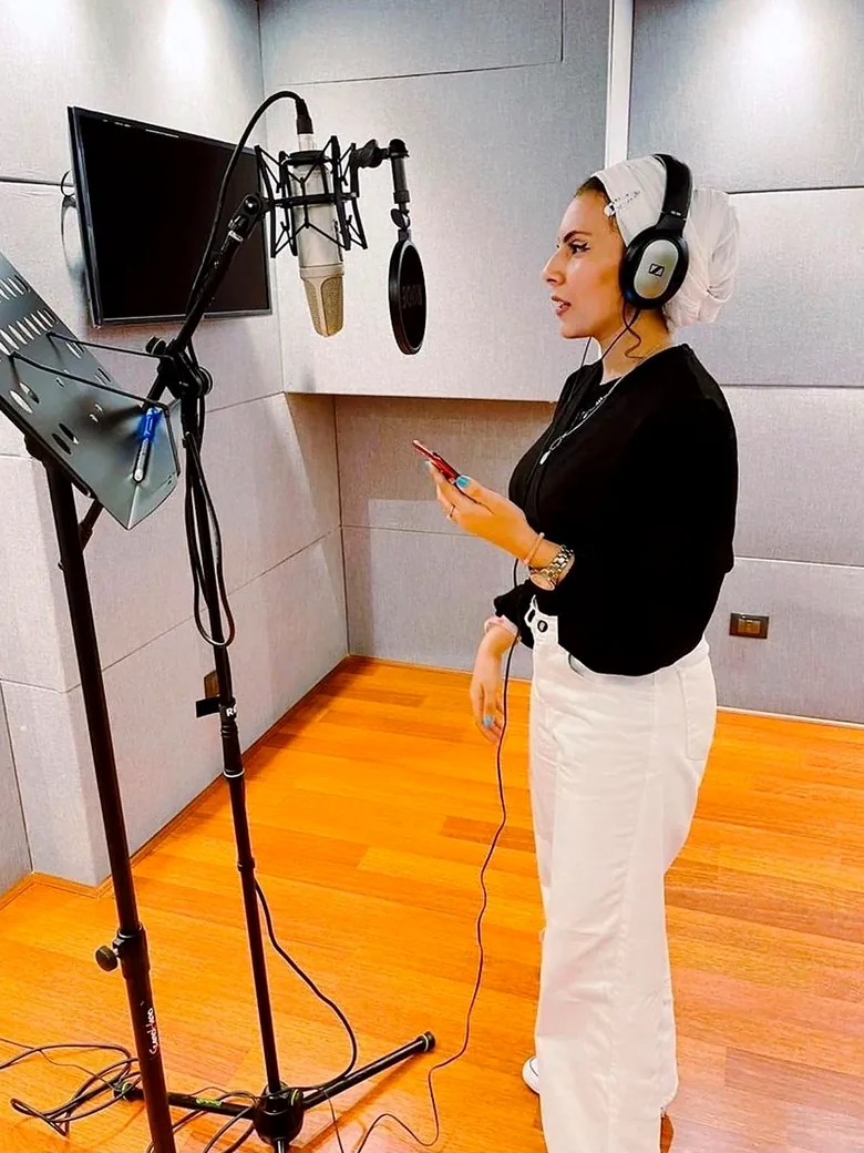 Naira Tarek recording in the studio